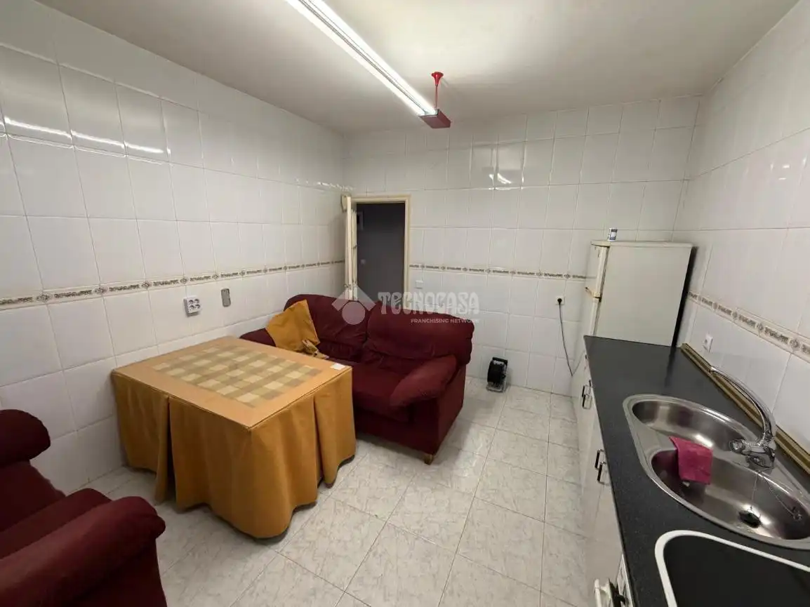 Kitchen of Buildings for sale in Badajoz