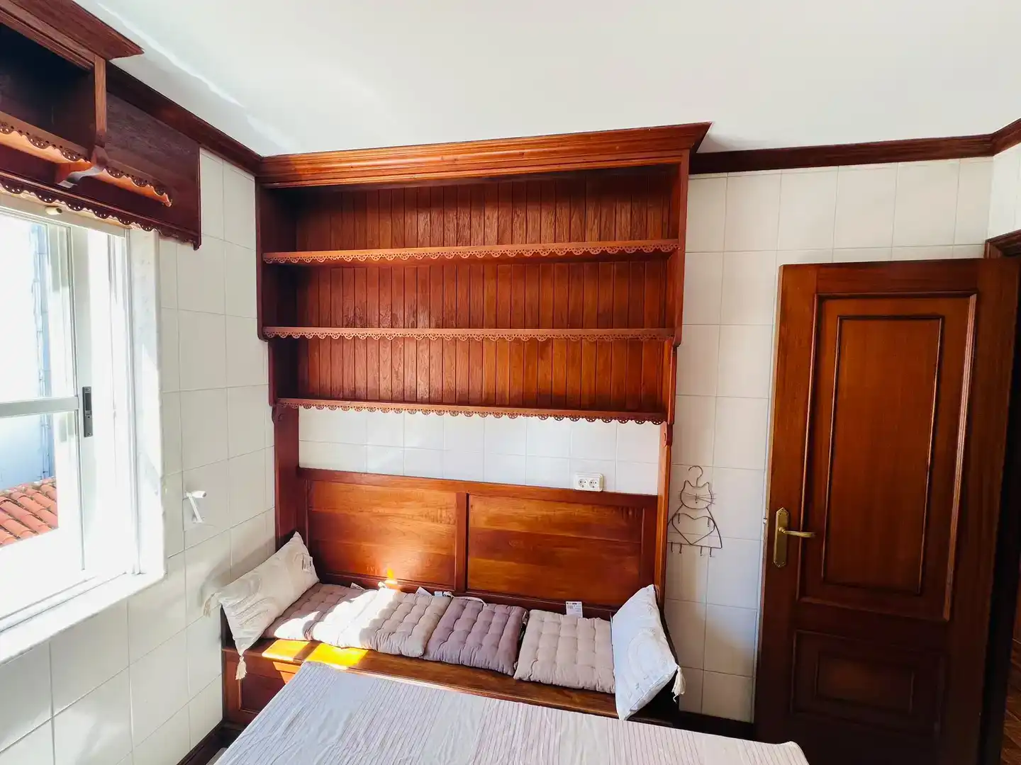Schlafzimmer von Wohnung zur Miete in Ferrol mit Parkett und Möbliert