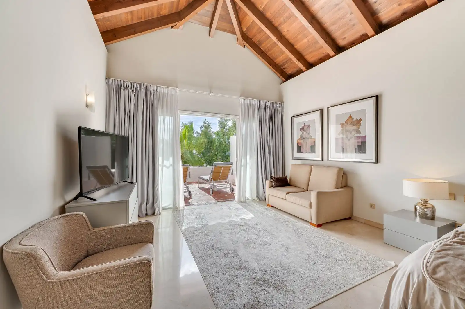 Living room of Duplexes for rent in Marbella  with Air Conditioner, Furnished and TV
