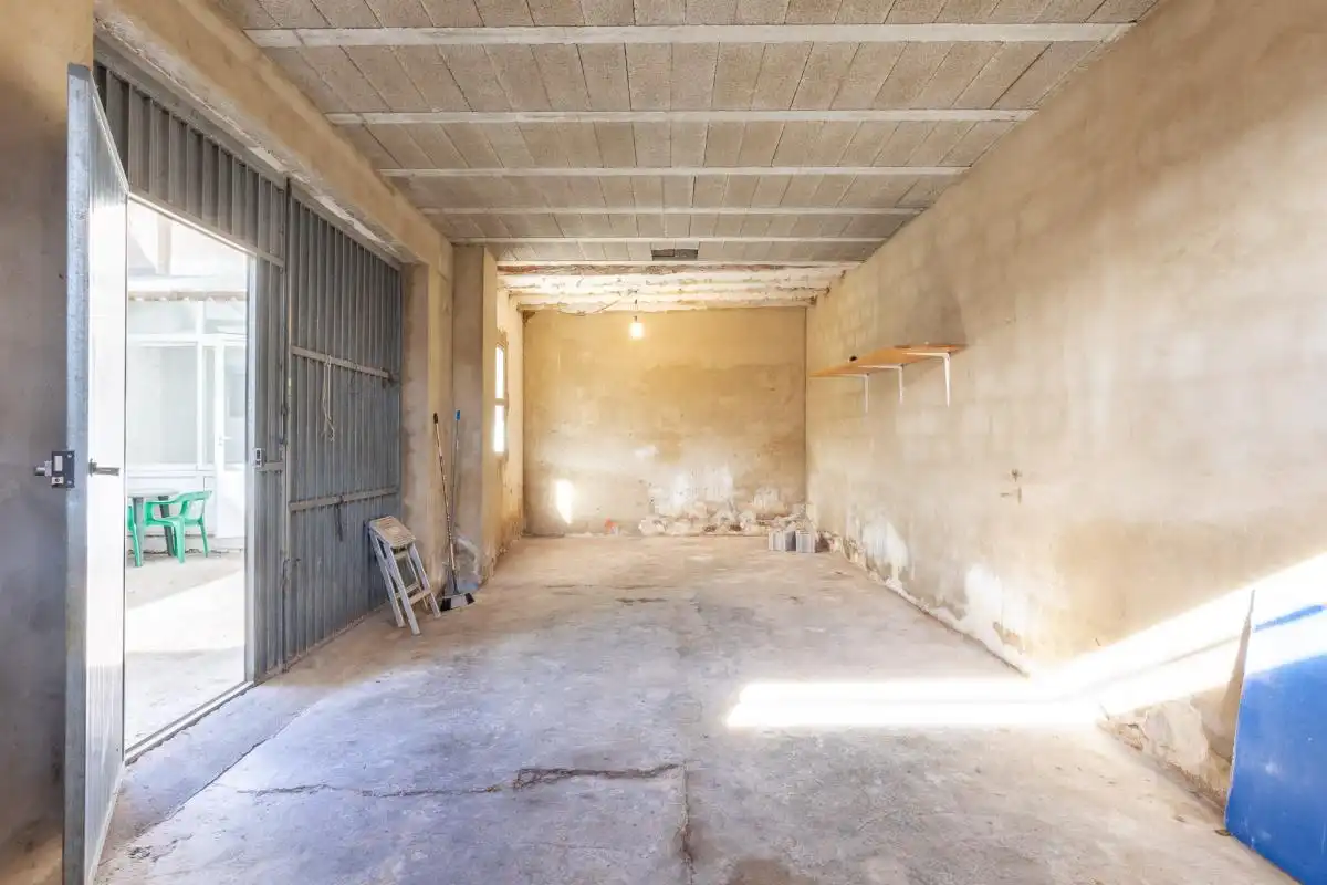 Casa adosada en venta en C. Calvario, Fuenterrobles