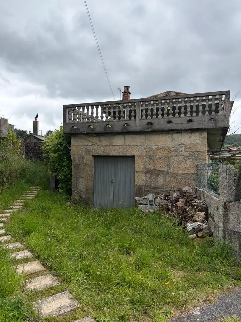 Vista exterior de Casa o xalet en venda en Cotobade amb Calefacció, Moblat i Balcó