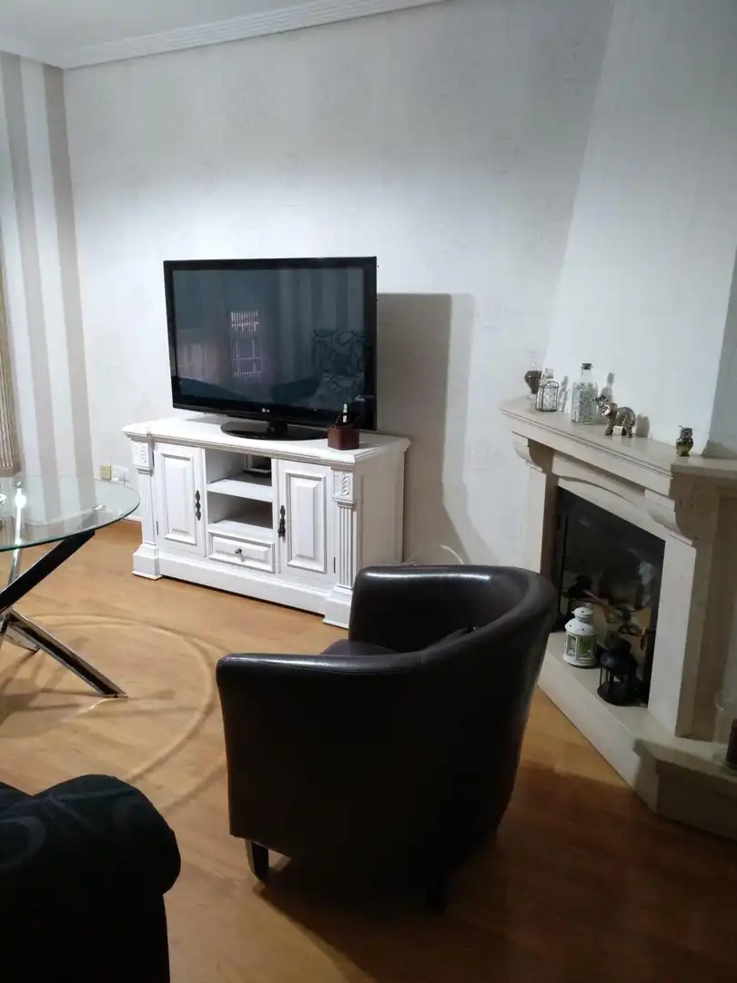 Sala d'estar de Casa o xalet en venda en Córdoba amb Aire condicionat, Calefacció i Terrassa