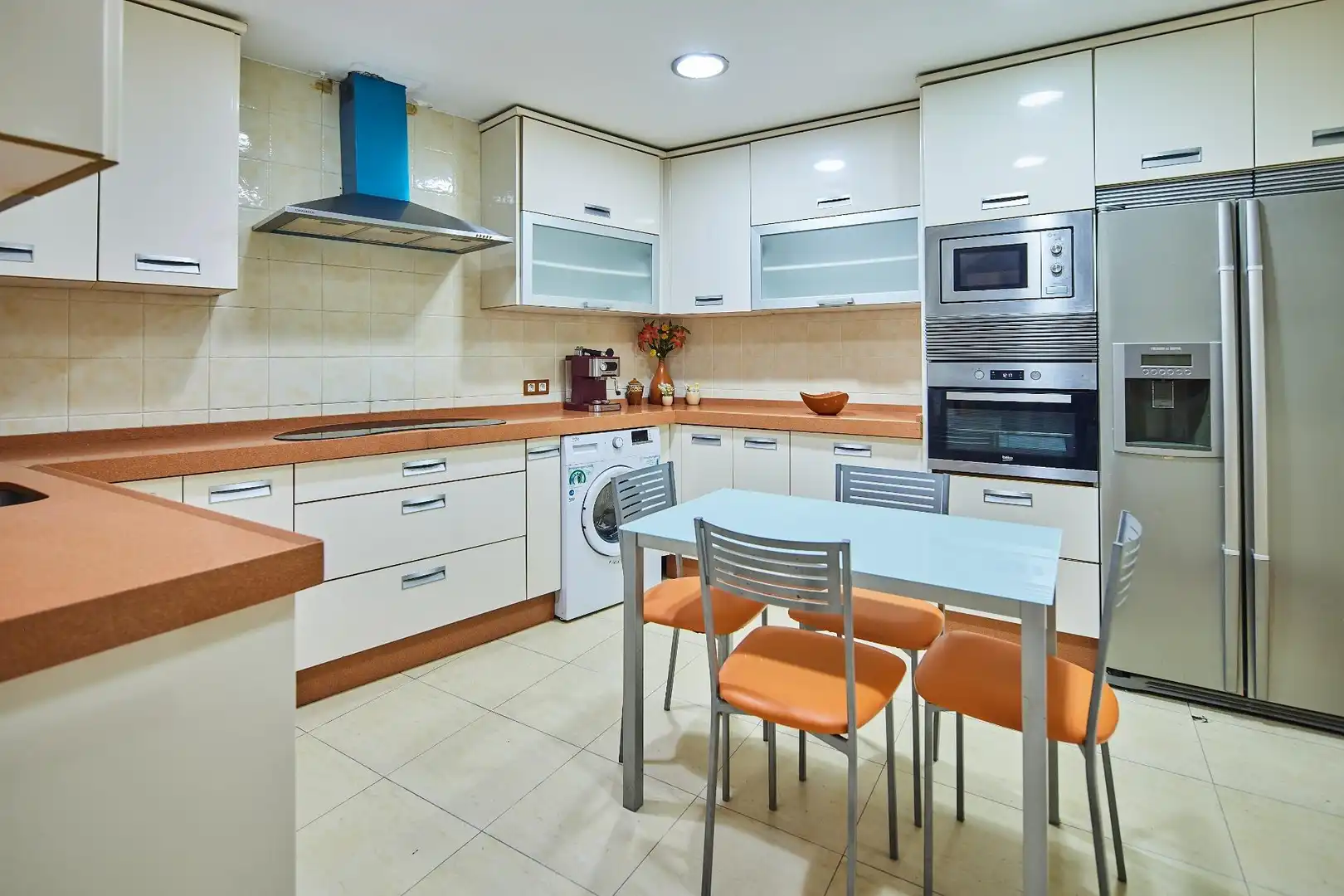 Küche von Wohnung zum Verkauf in Cádiz mit Klimaanlage, Abstellraum und Balkon