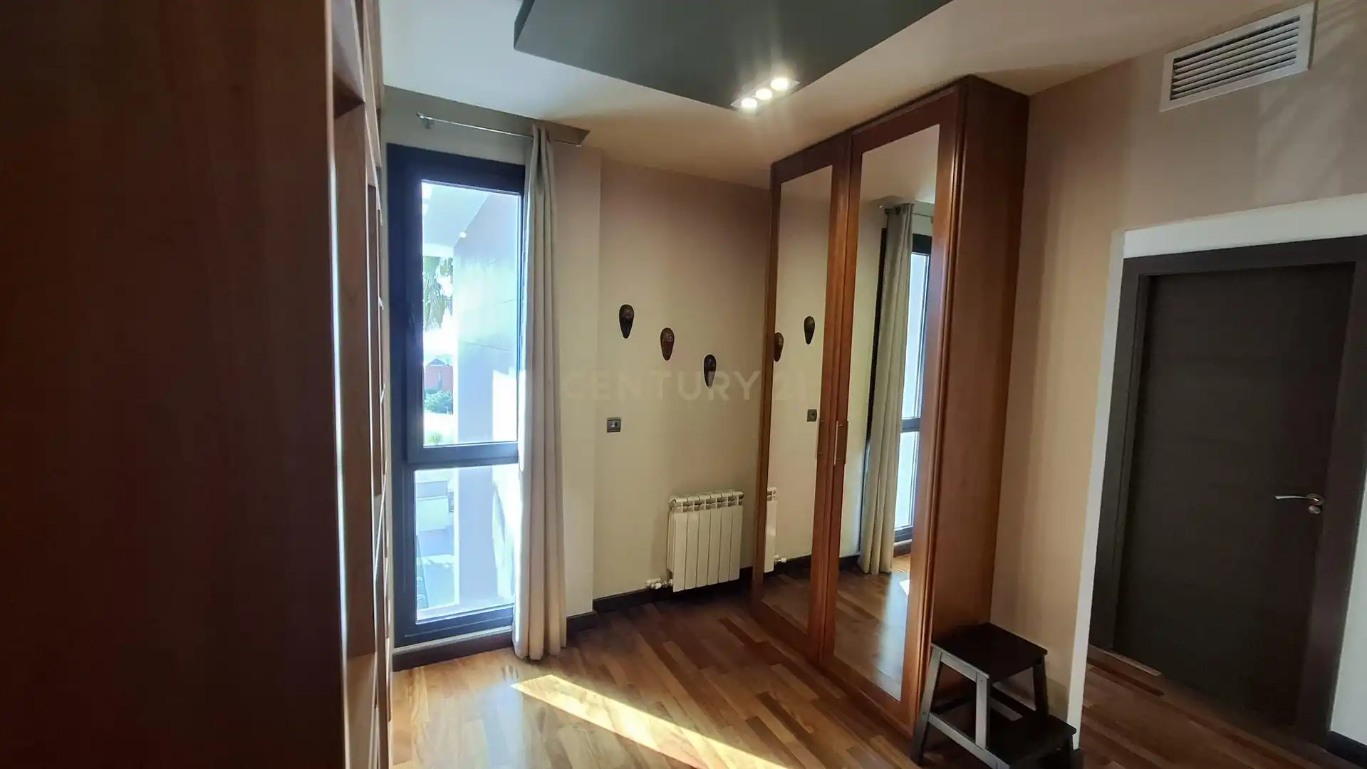Dormitori de Casa o xalet en venda en La Zubia amb Aire condicionat, Jardí privat i Traster