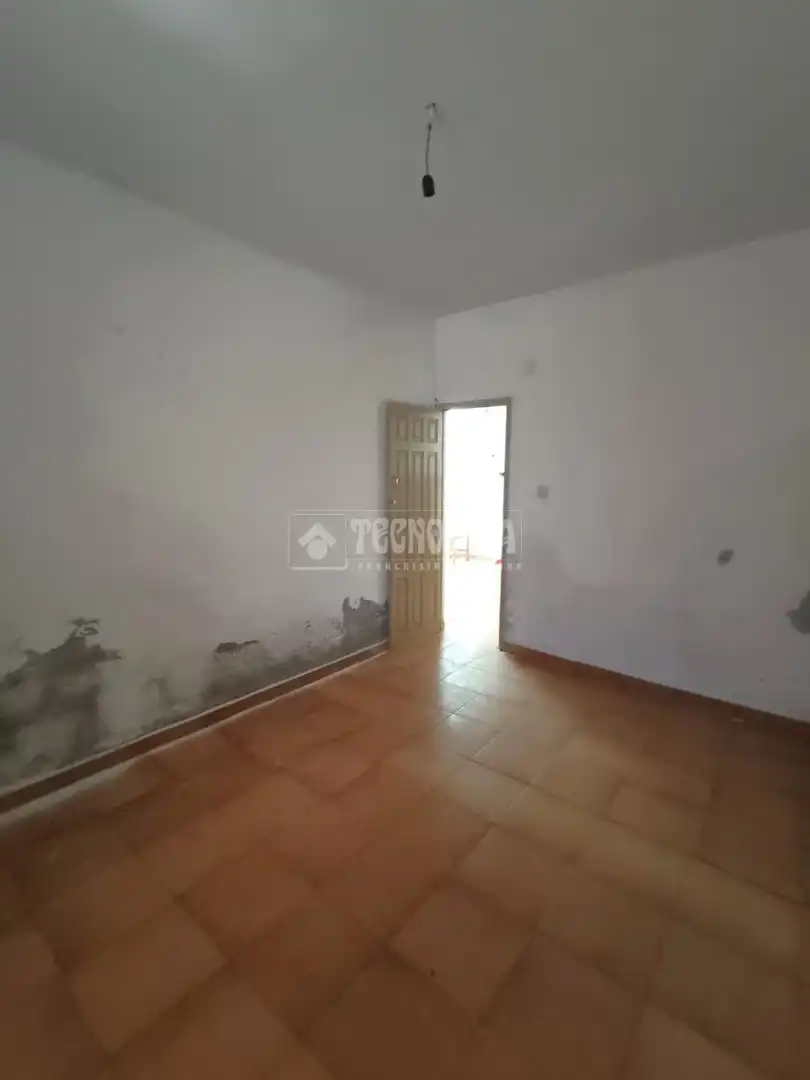 Casa adosada en venta en Darro