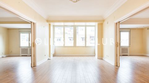Exclusivo piso exterior de 360 m en Cuatro Caminos