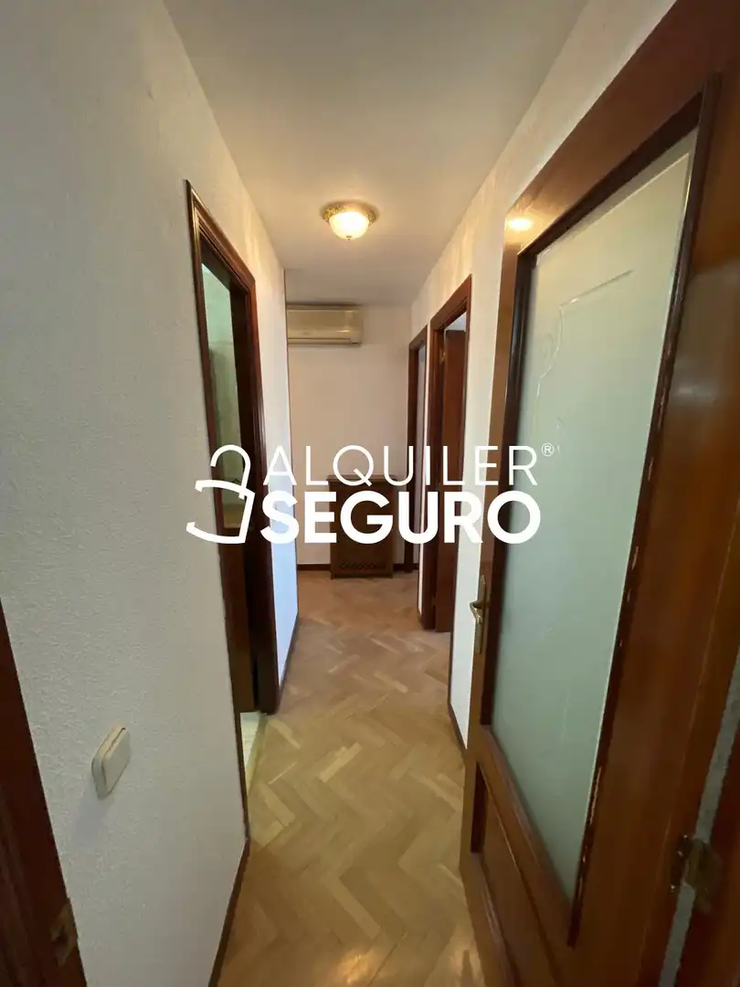 Flat for rent in Madrid  with Air Conditioner, Heating and Swimming Pool