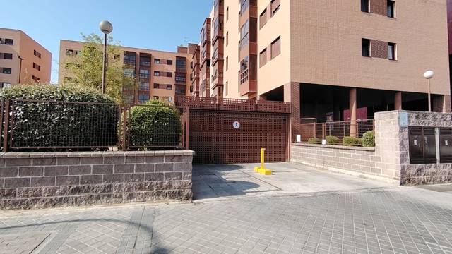 Garaje en Alquiler en Rejas