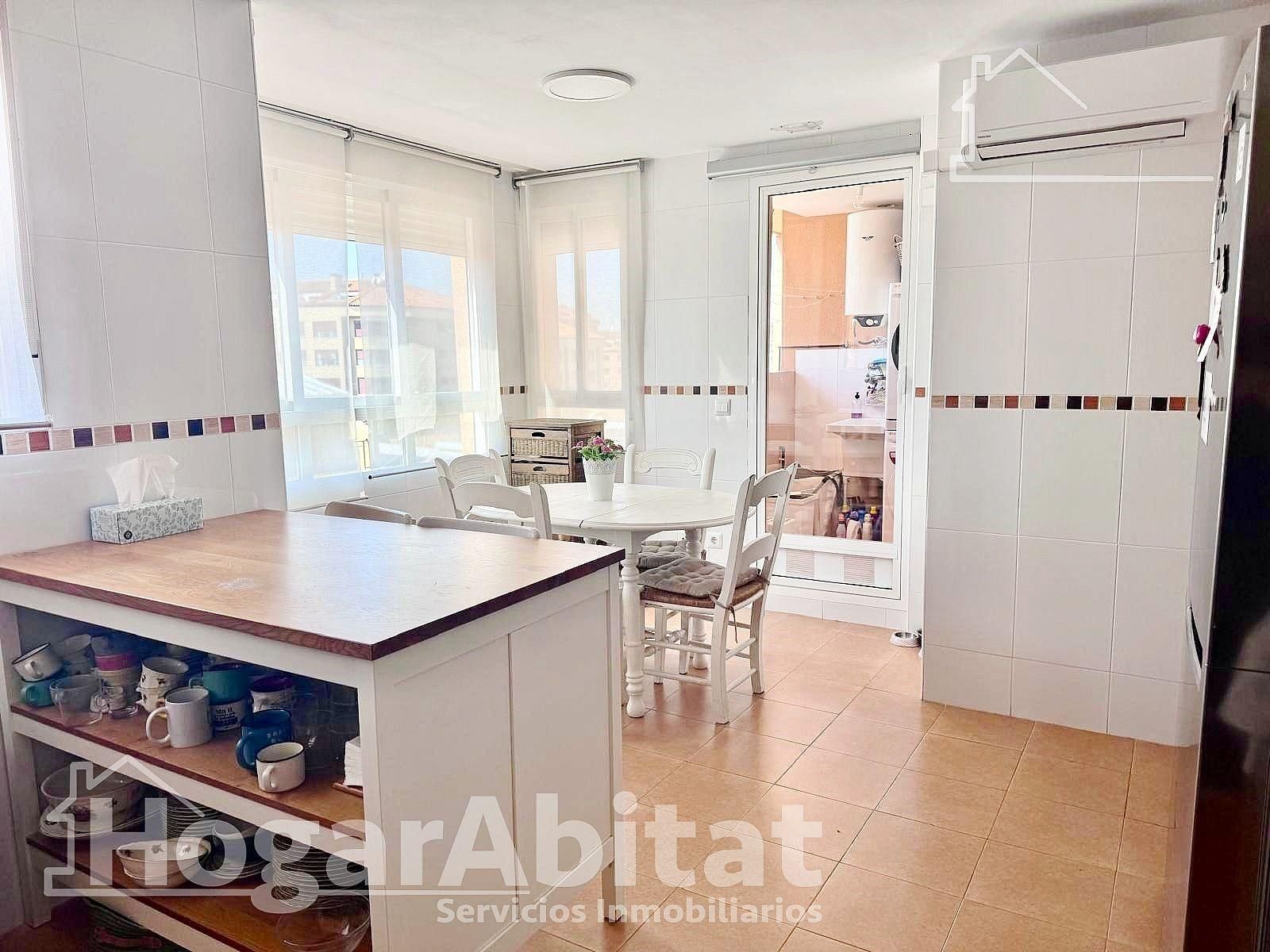Kitchen of Attic for sale in Vila-real  with Air Conditioner and Terrace