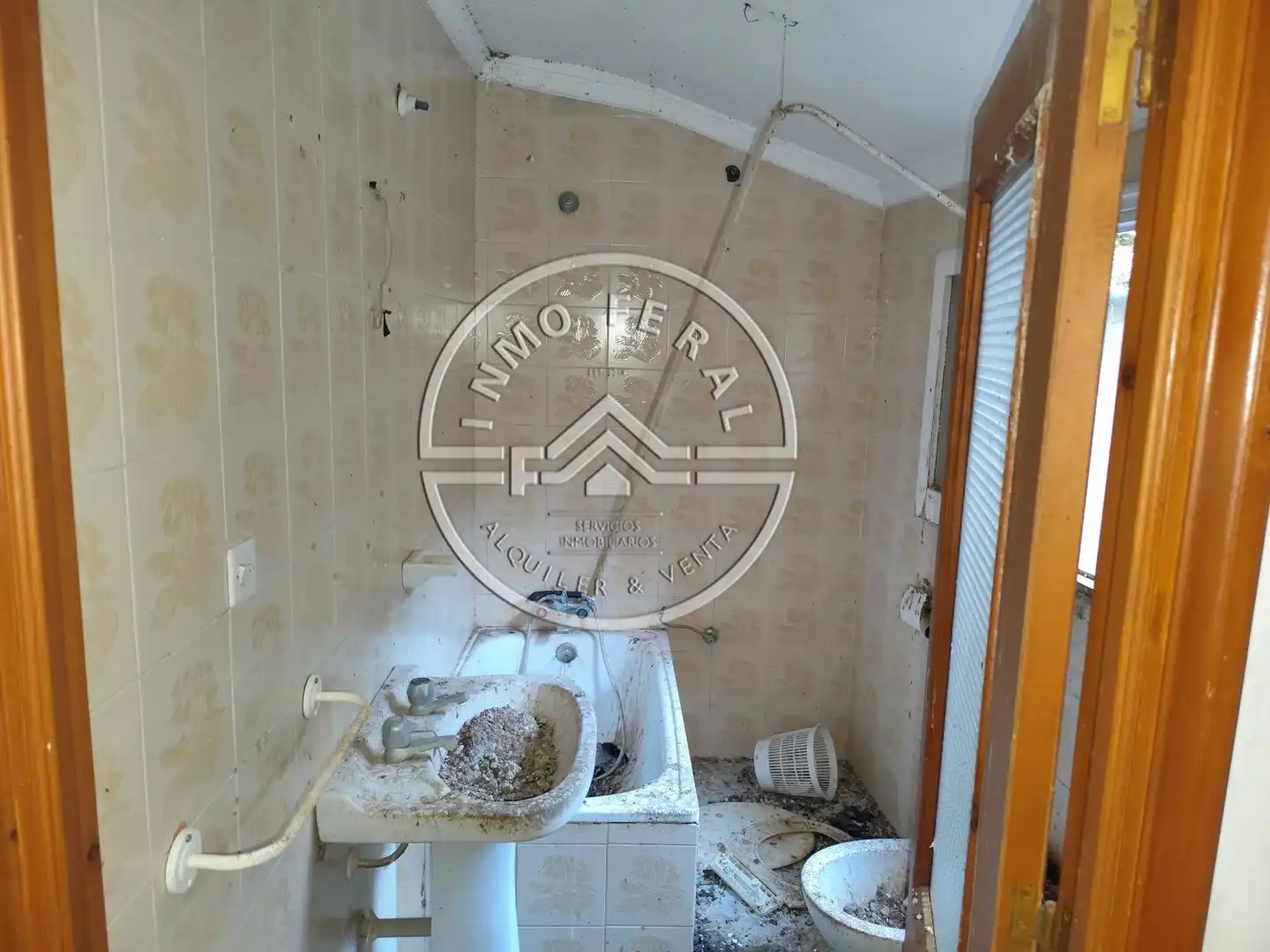 Bany de Casa o xalet en venda en Écija amb Terrassa i Balcó