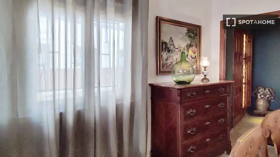 Bedroom of Flat for rent in Bolbaite  with Air Conditioner, Heating and Furnished