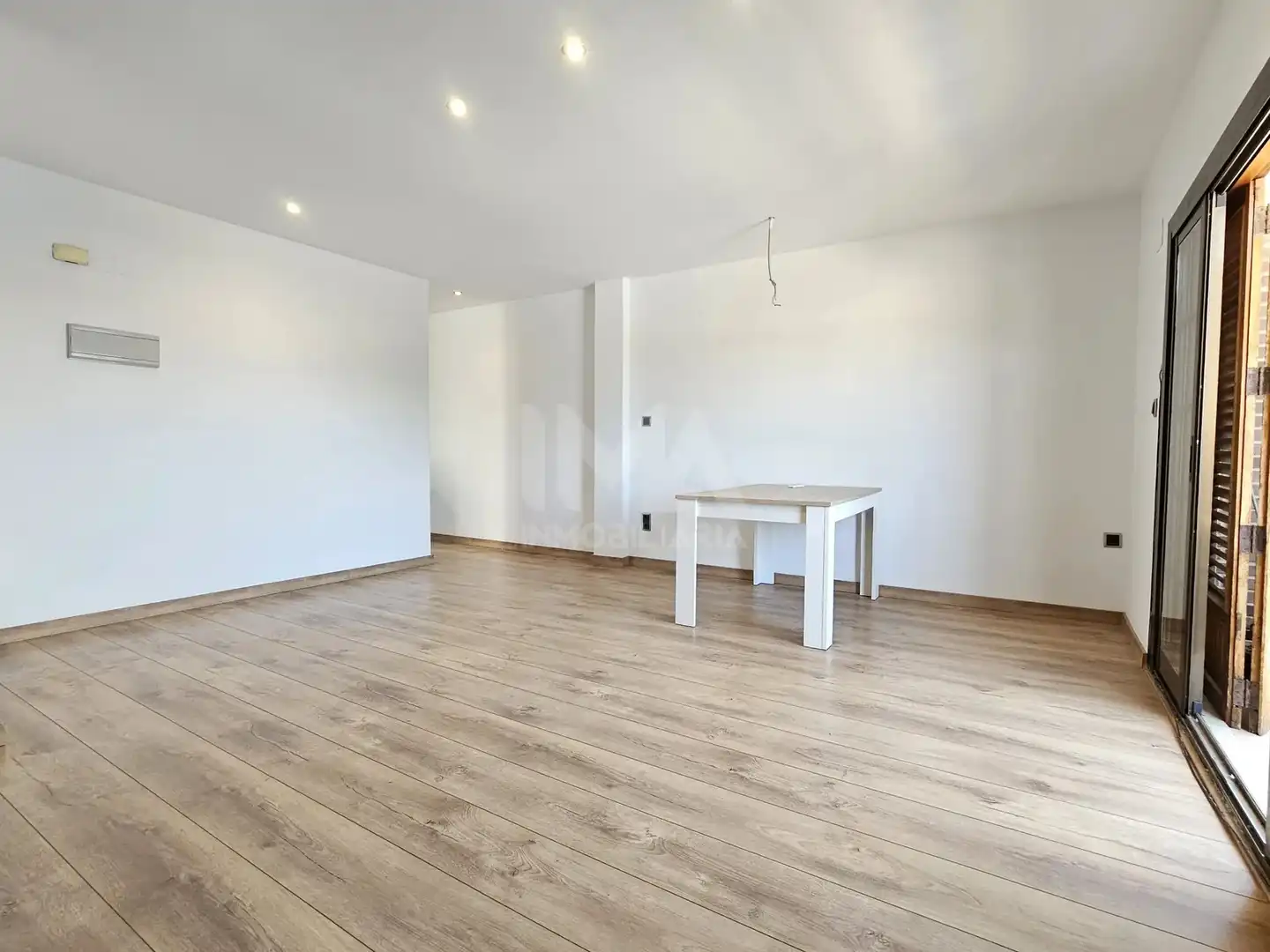 Sala d'estar de Pis de lloguer en L'Eliana amb Aire condicionat, Parquet i Forn