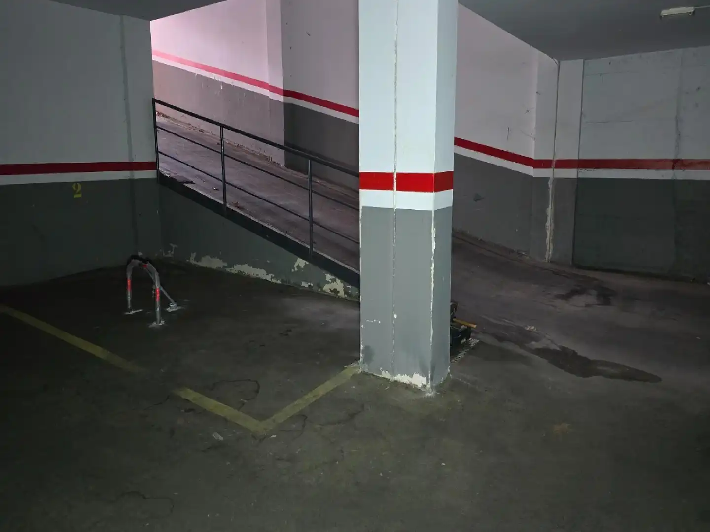 Aparcament de Pis en venda en Montcada i Reixac amb Terrassa