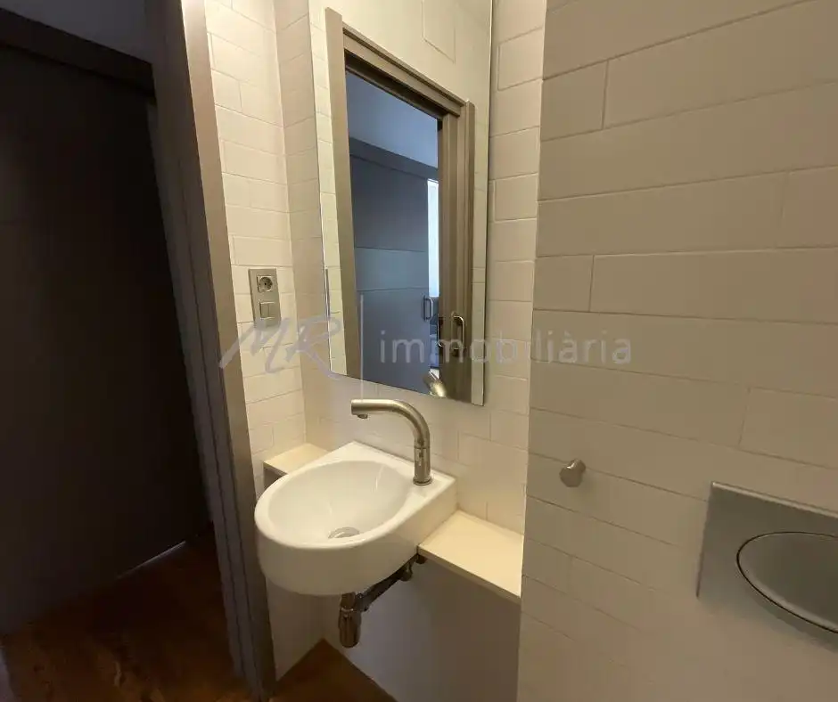 Bany de Àtic en venda en Barcelona amb Aire condicionat, Calefacció i Terrassa