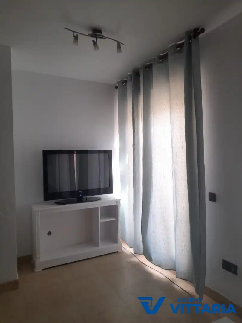 Flat with lift for sale in Avenida de la Envía, imagen 6