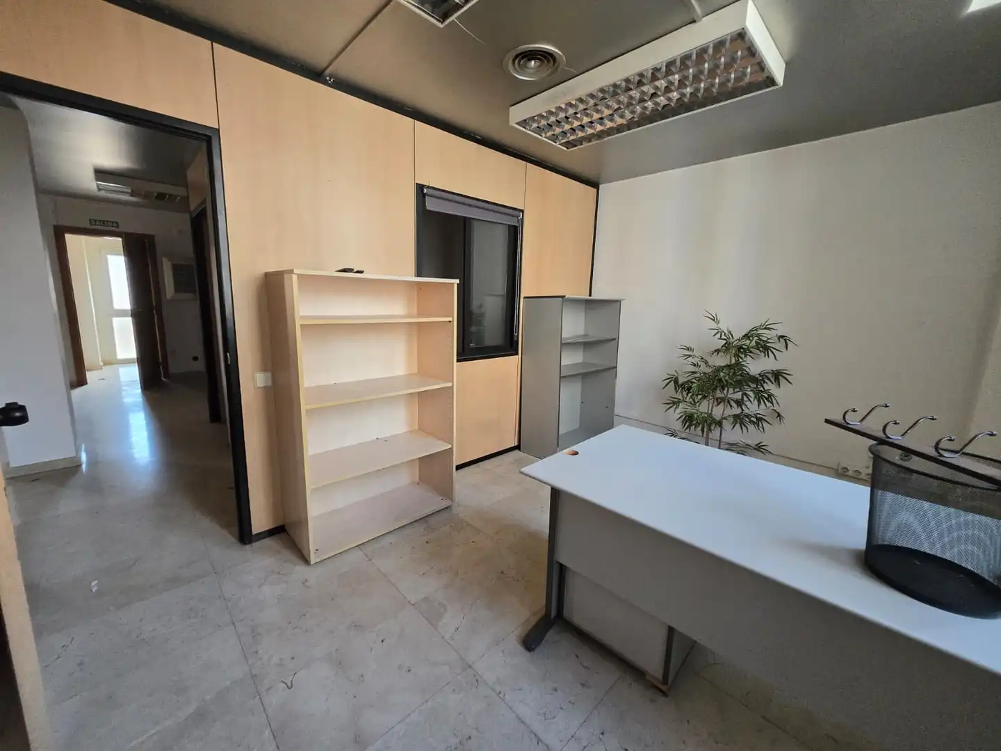Oficina de alquiler en Centre - Sant Josep - Sanfeliu