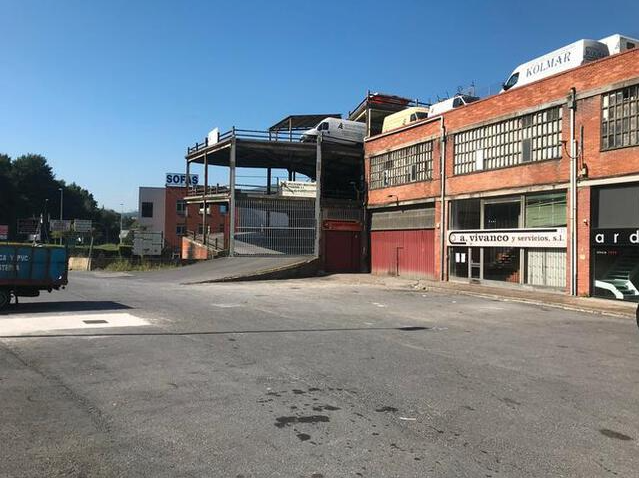 Exterior view of Industrial buildings for sale in Etxebarri
