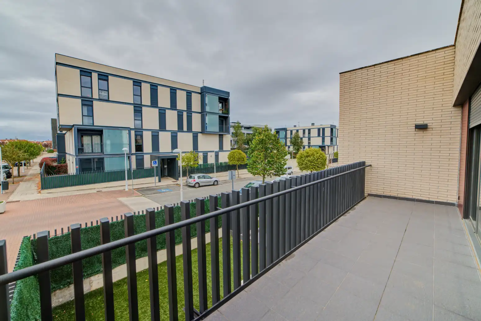 Terraza de Casa o chalet de alquiler en Zizur Mayor / Zizur Nagusia con Calefacción, Jardín privado y Parquet