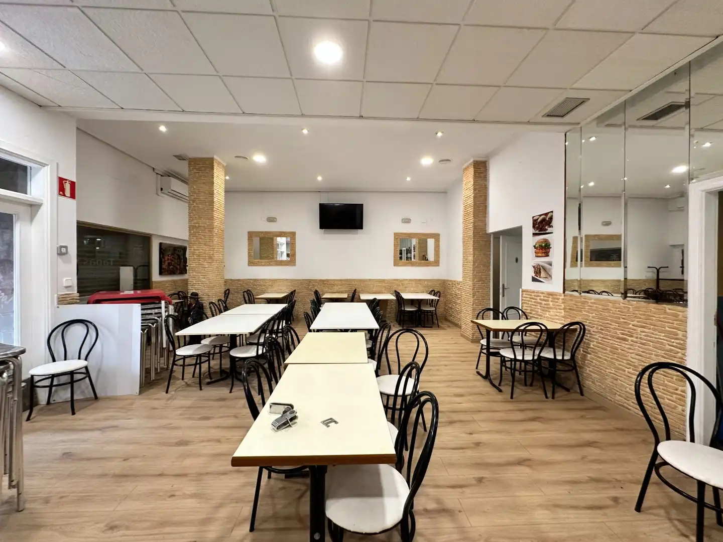 Business premises for sale in Calle de Antonio Tárraga, imagen 18