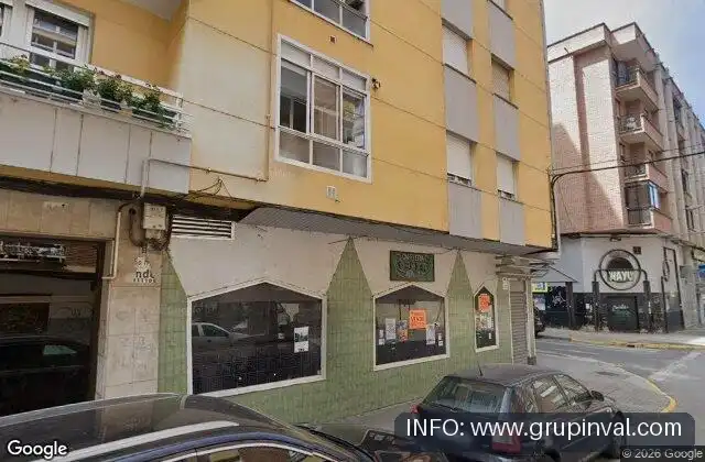 Piso en venta en Flores de Sil - La Placa