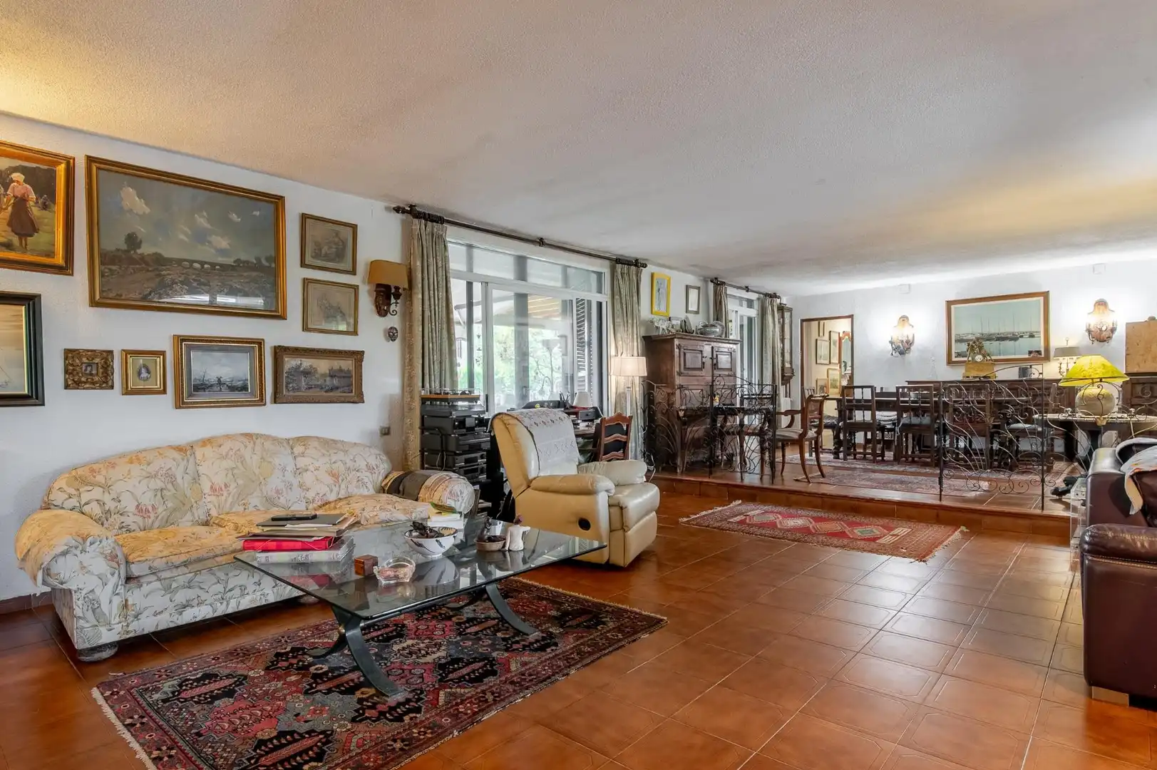 Sala d'estar de Casa o xalet en venda en Castellón de la Plana / Castelló de la Plana amb Calefacció, Jardí privat i Terrassa