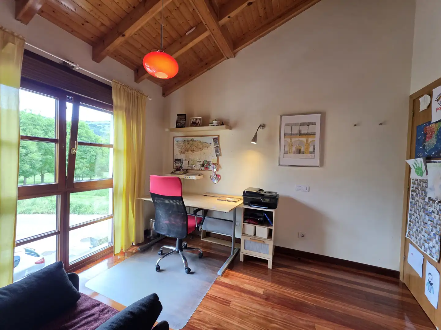 Haus oder Chalet zum Verkauf in Sariego mit Heizung, Parkett und Terrasse