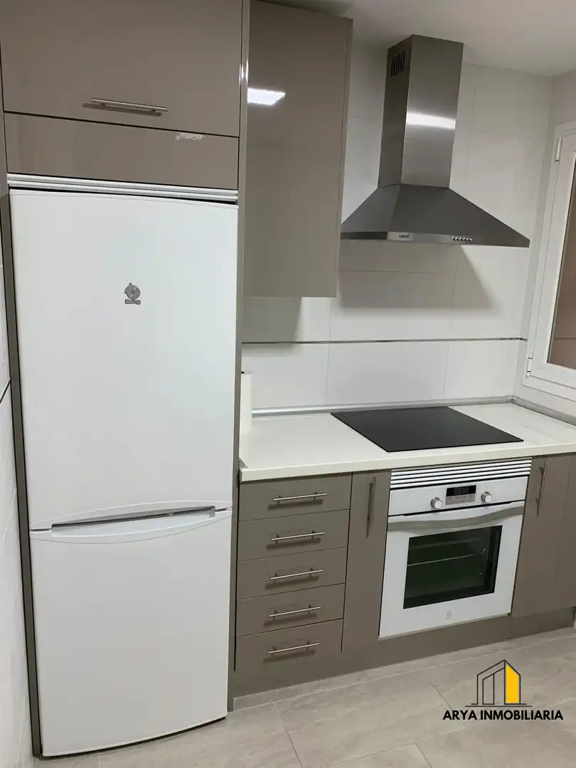 Kitchen of Apartments for rent in Torrejón de Ardoz  with Air Conditioner, Heating and Storage room