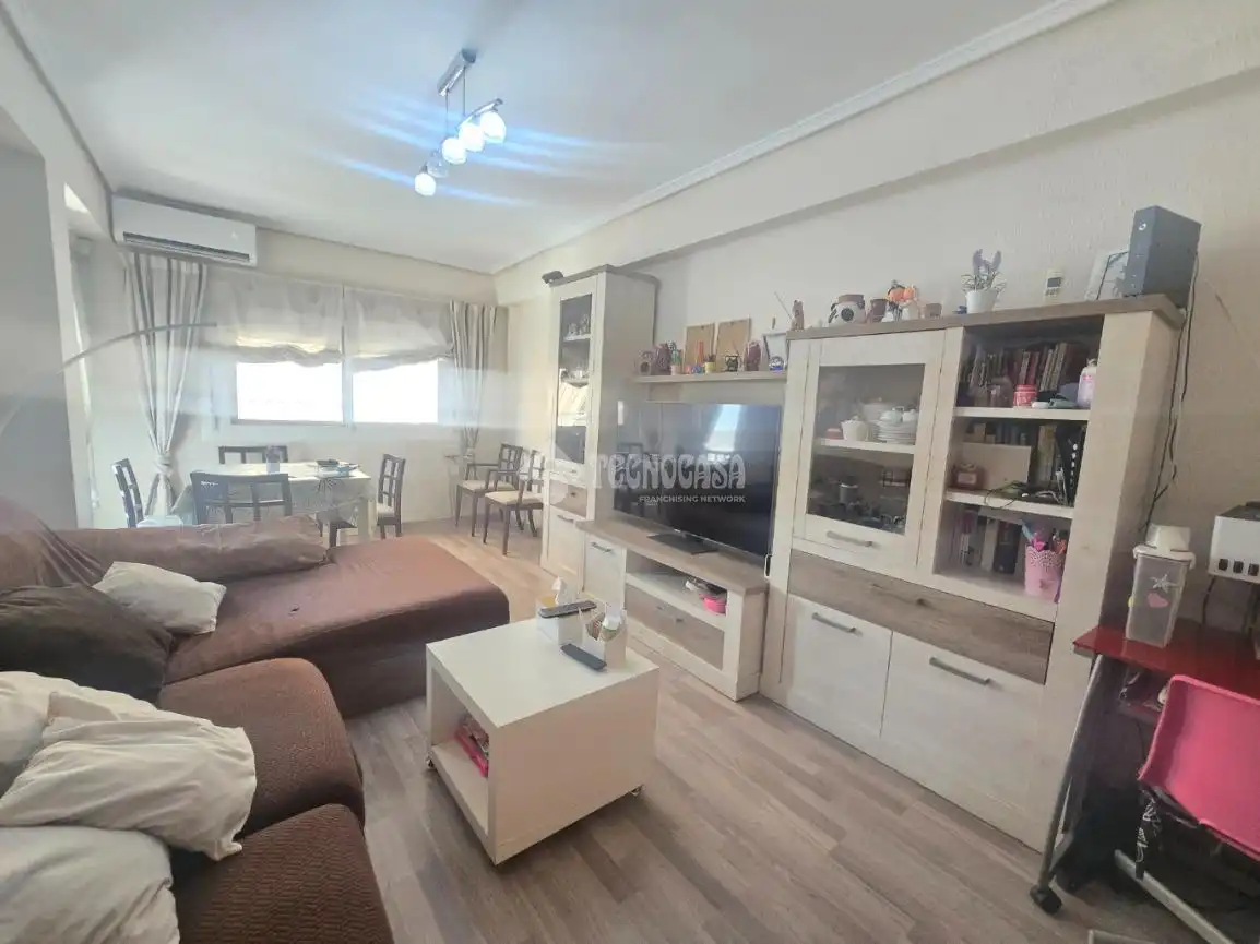 Flat with terrace for sale in Rascanya