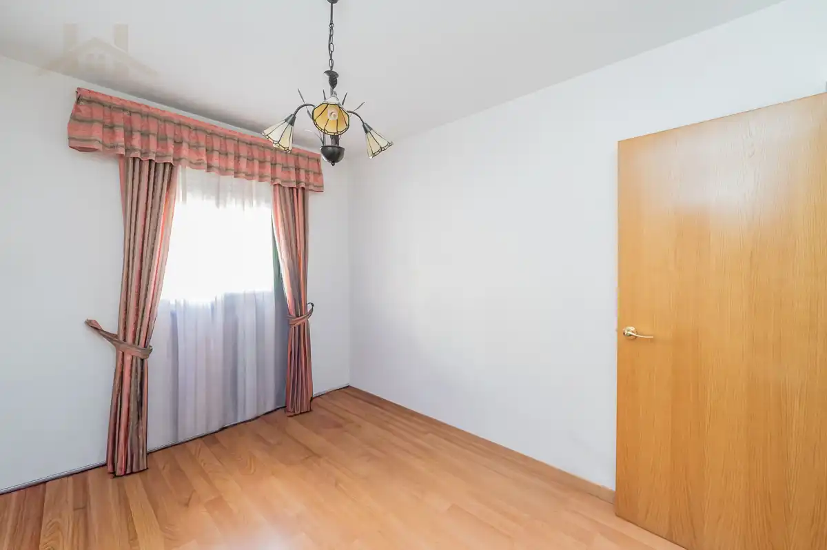 Bedroom of Flat for sale in Pinto  with Air Conditioner, Heating and Storage room