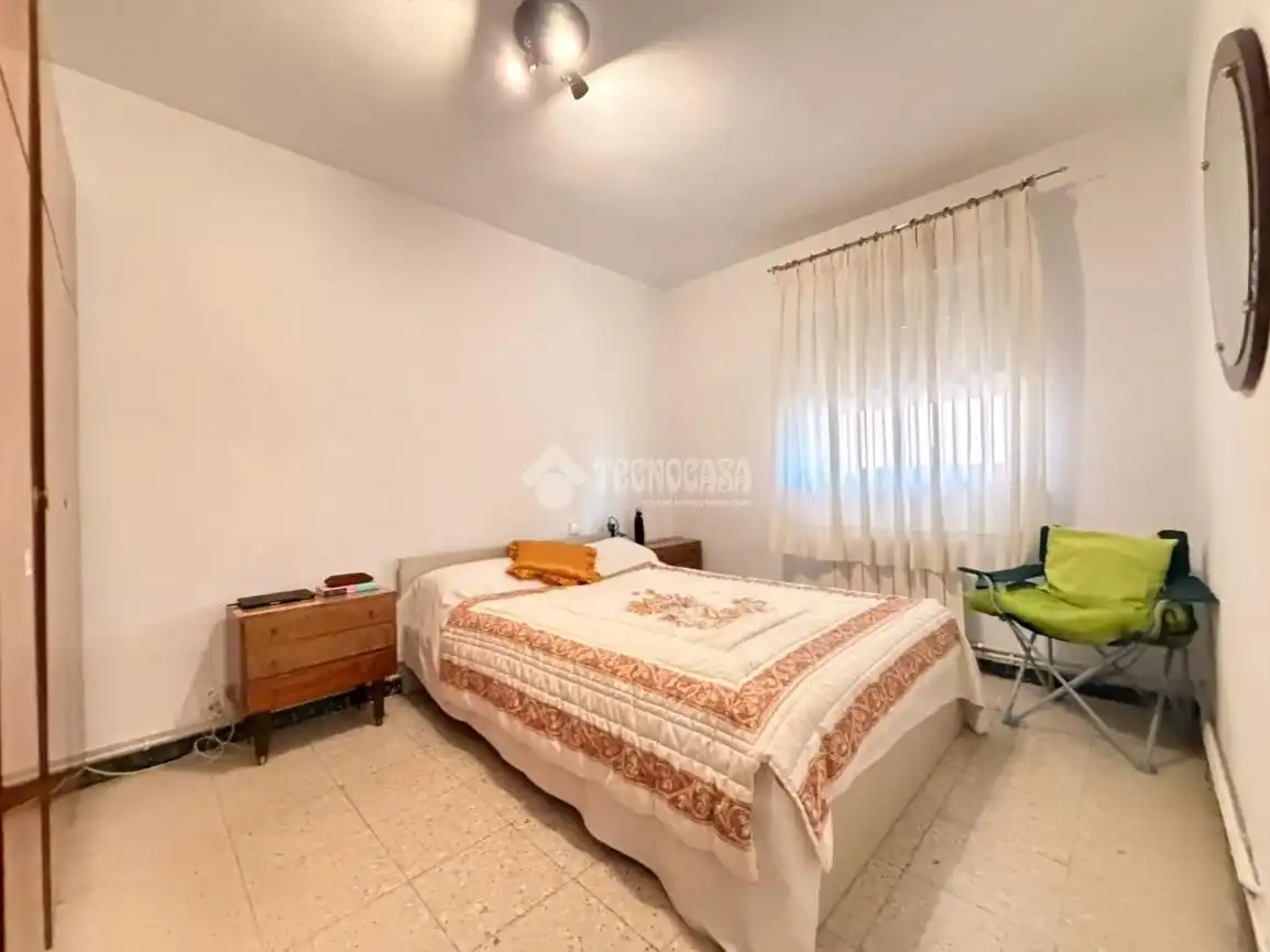 Habitación de Piso en venta en Madrid con Calefacción, Terraza y Amueblado