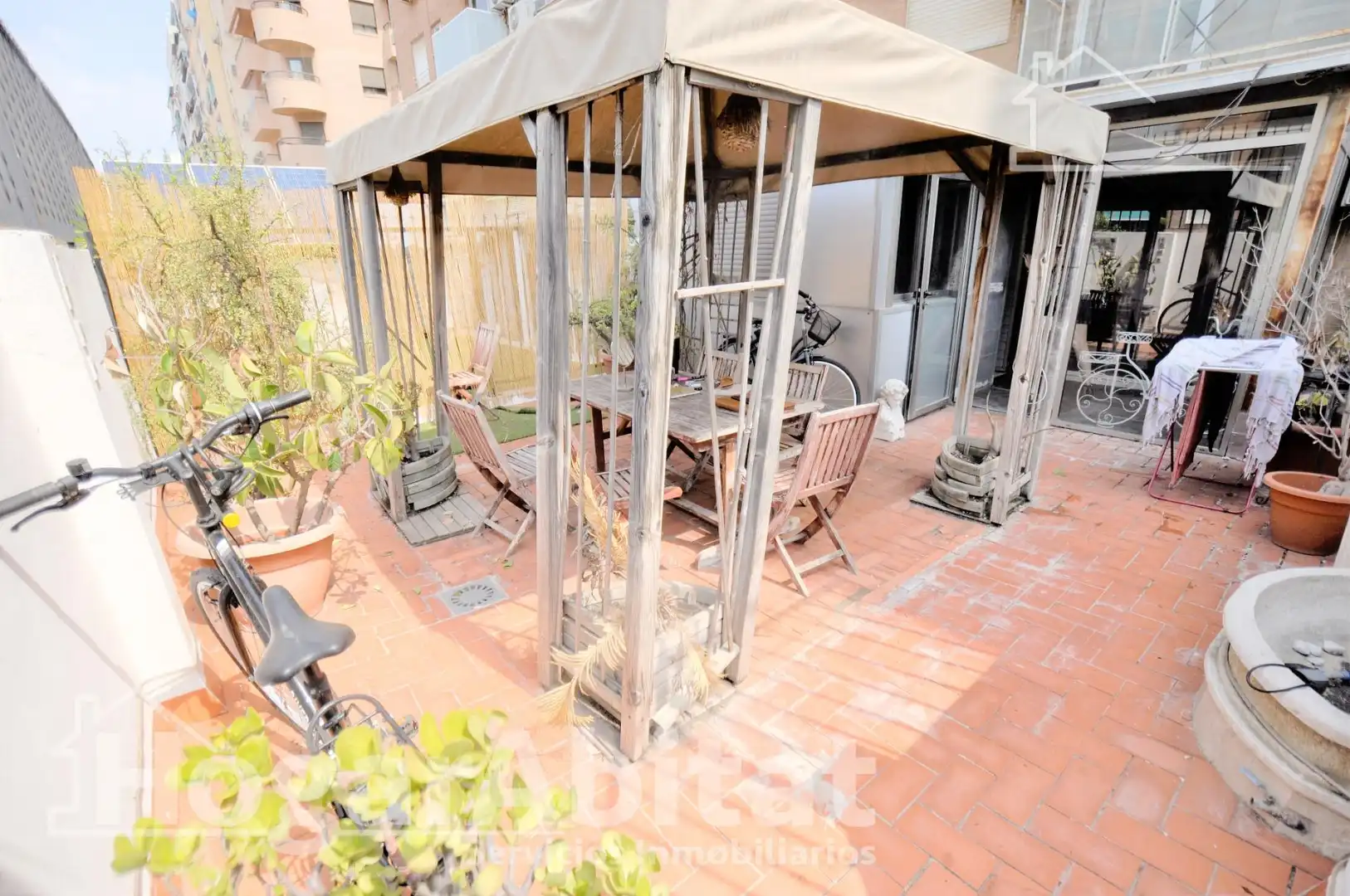 Terraza de Piso en venta en Valencia con Aire acondicionado, Terraza y Amueblado
