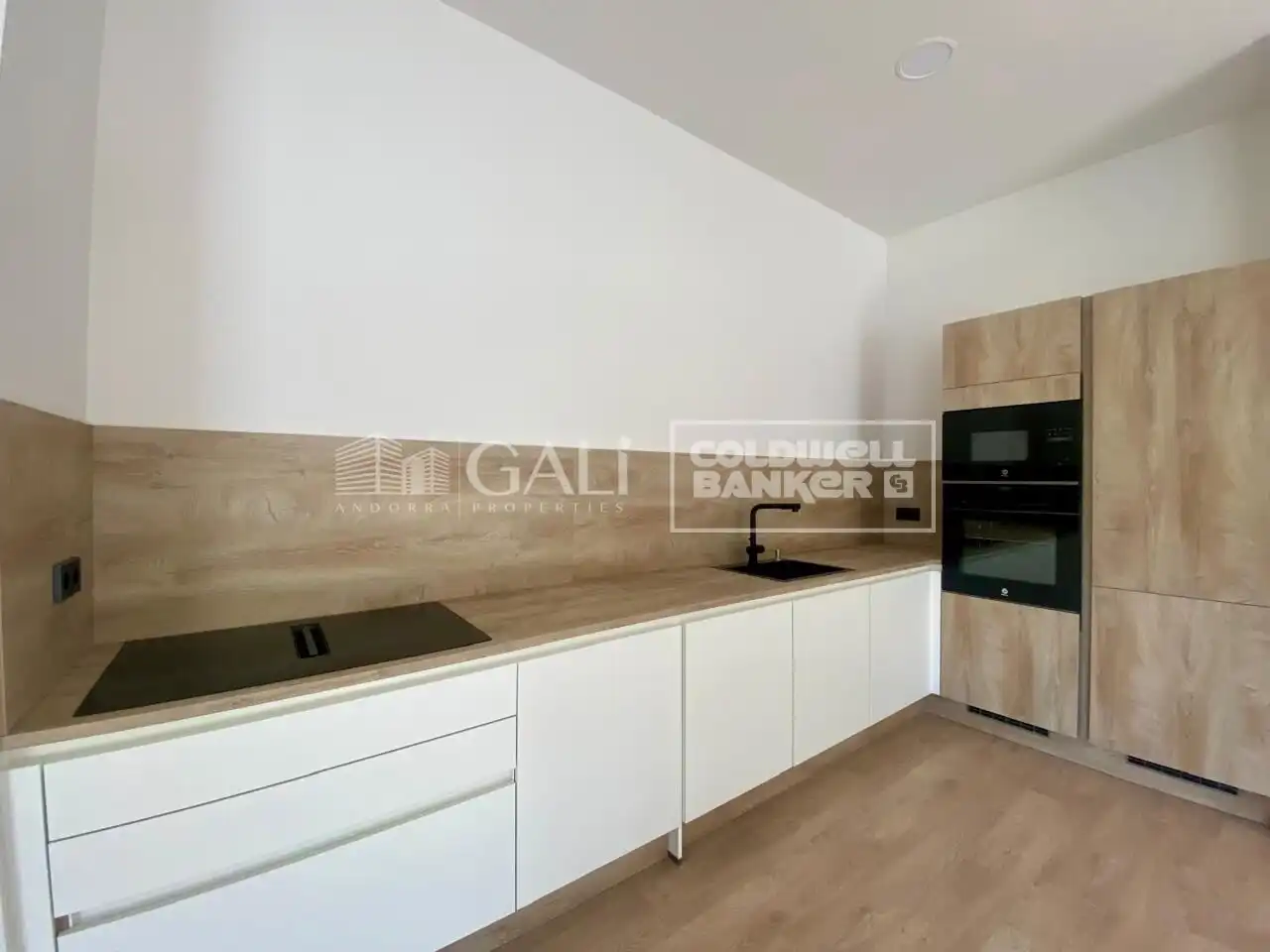 Cocina de Ático de alquiler en Canillo con Calefacción, Jardín privado y Terraza