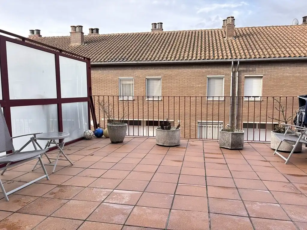 Detached homes for sale in Olot
