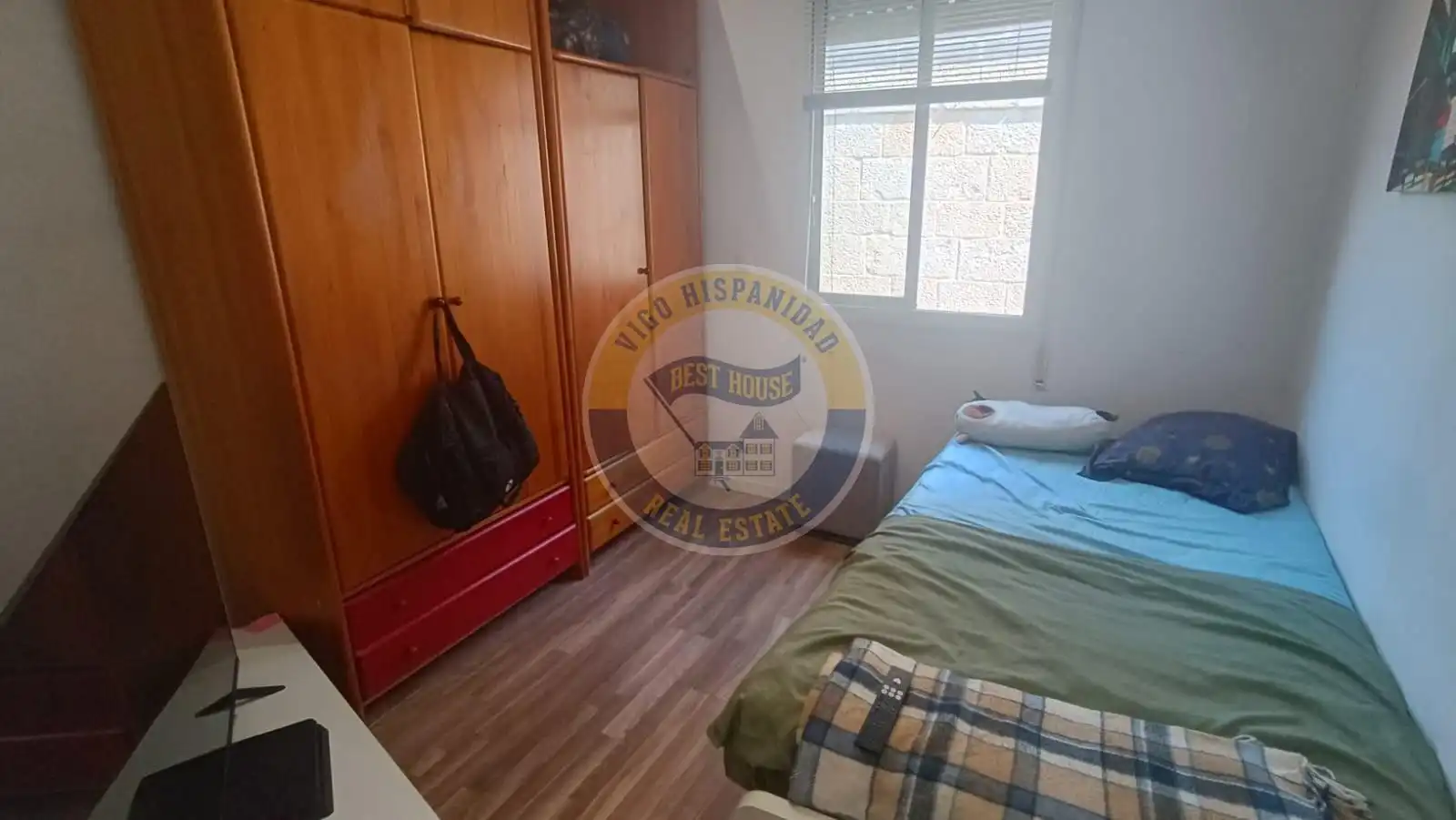 Dormitori de Casa o xalet en venda en Vigo  amb Calefacció, Jardí privat i Balcó