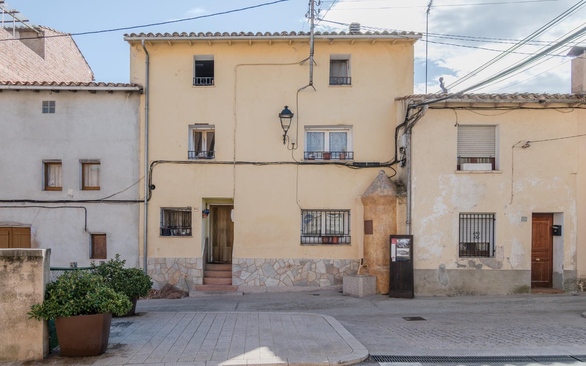 House or chalet for sale in  HOSPITAL