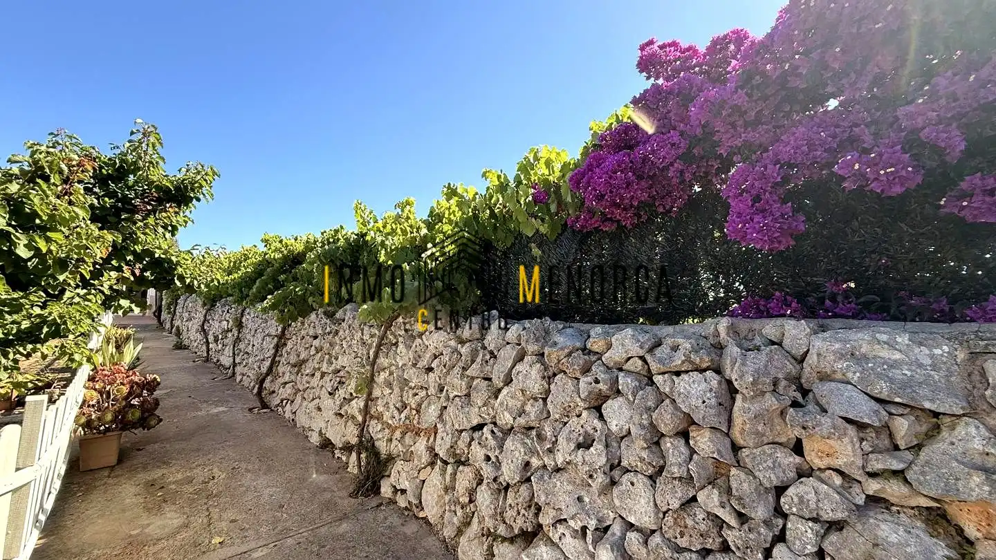 Vista exterior de Finca rústica en venta en Sant Lluís con Aire acondicionado, Jardín privado y Terraza