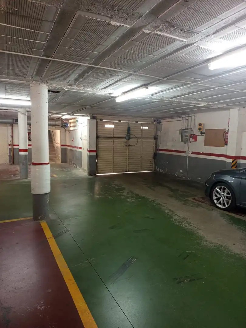 Aparcament de Garatge en venda en Sant Vicenç Dels Horts