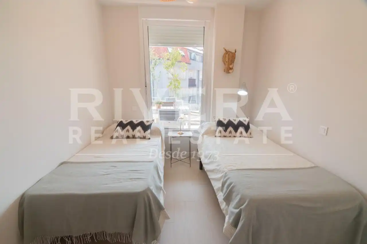 Habitación de Piso en venta en Sanxenxo con Calefacción, Terraza y Trastero