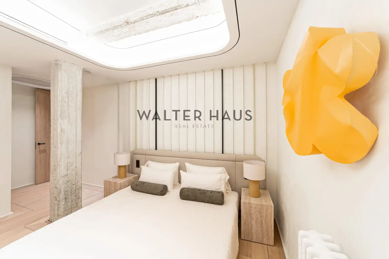 Bedroom of Flat for sale in Madrid  with Air Conditioner, Heating and Oven