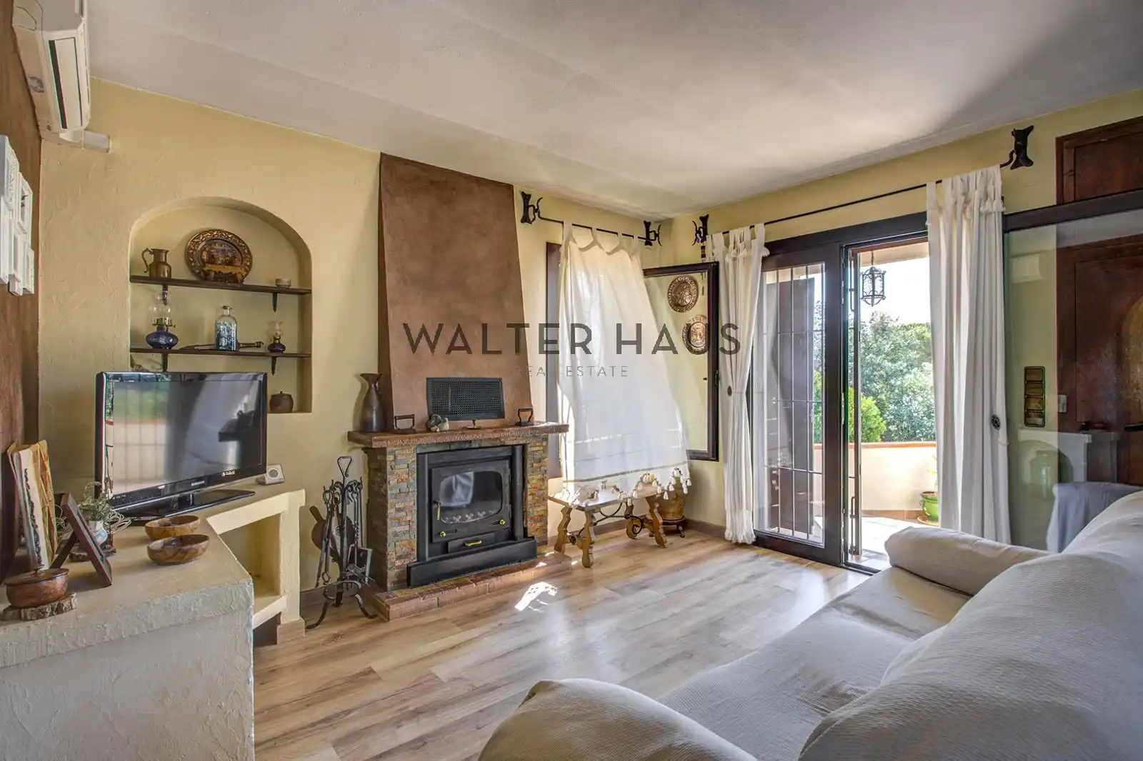 Sala de estar de Casa o chalet en venta en Vall-llobrega con Jardín privado, Terraza y Balcón