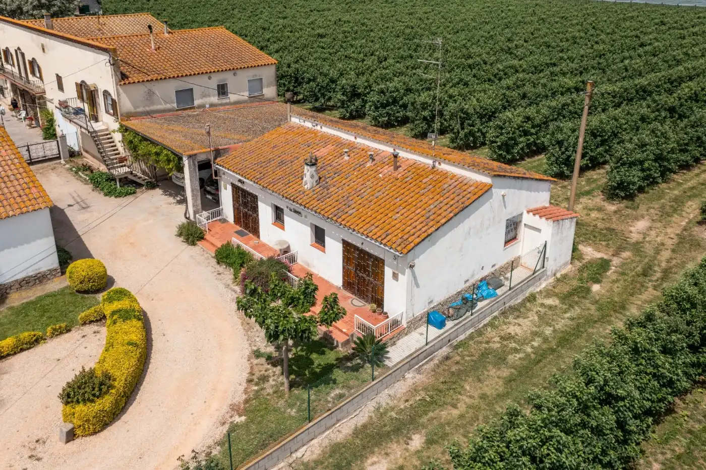Außenansicht von Country house zum Verkauf in Sant Pere Pescador mit Privatgarten