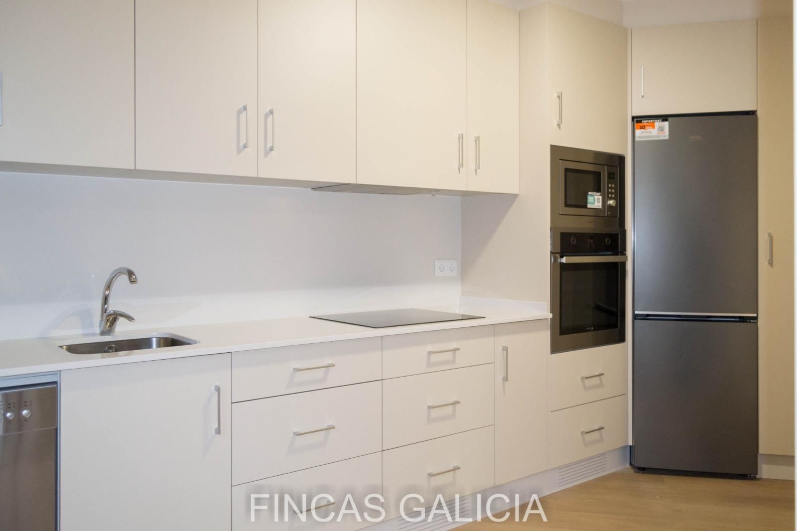 Cocina de Piso en venta en Arteixo con Terraza y Trastero
