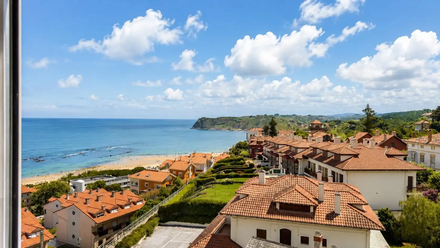 Außenansicht von Wohnung zum Verkauf in Comillas (Cantabria)