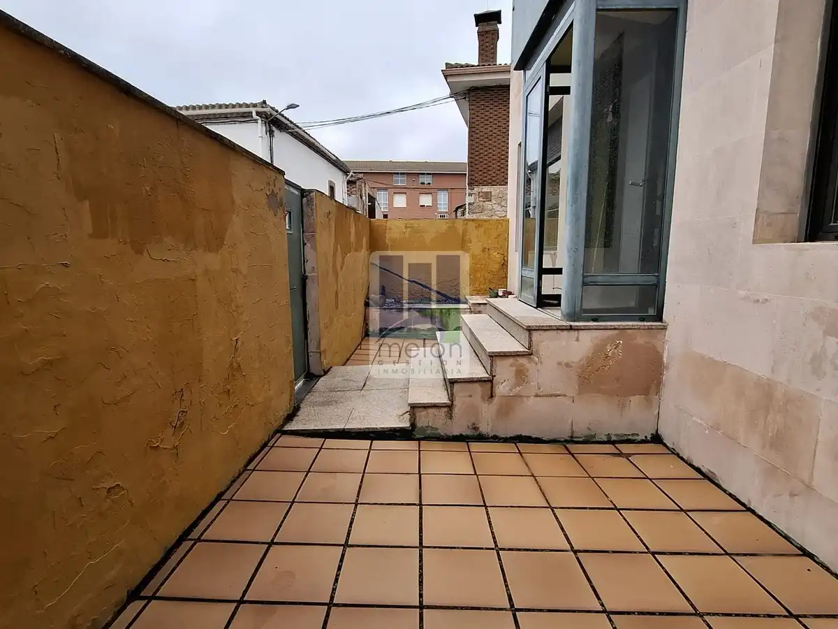 Casa o xalet en venda a FRANDOVINEZ, Frandovínez