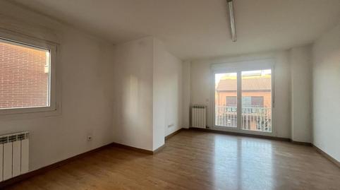 Foto 3 de Piso en venta en Cataluña, Alagón, Zaragoza