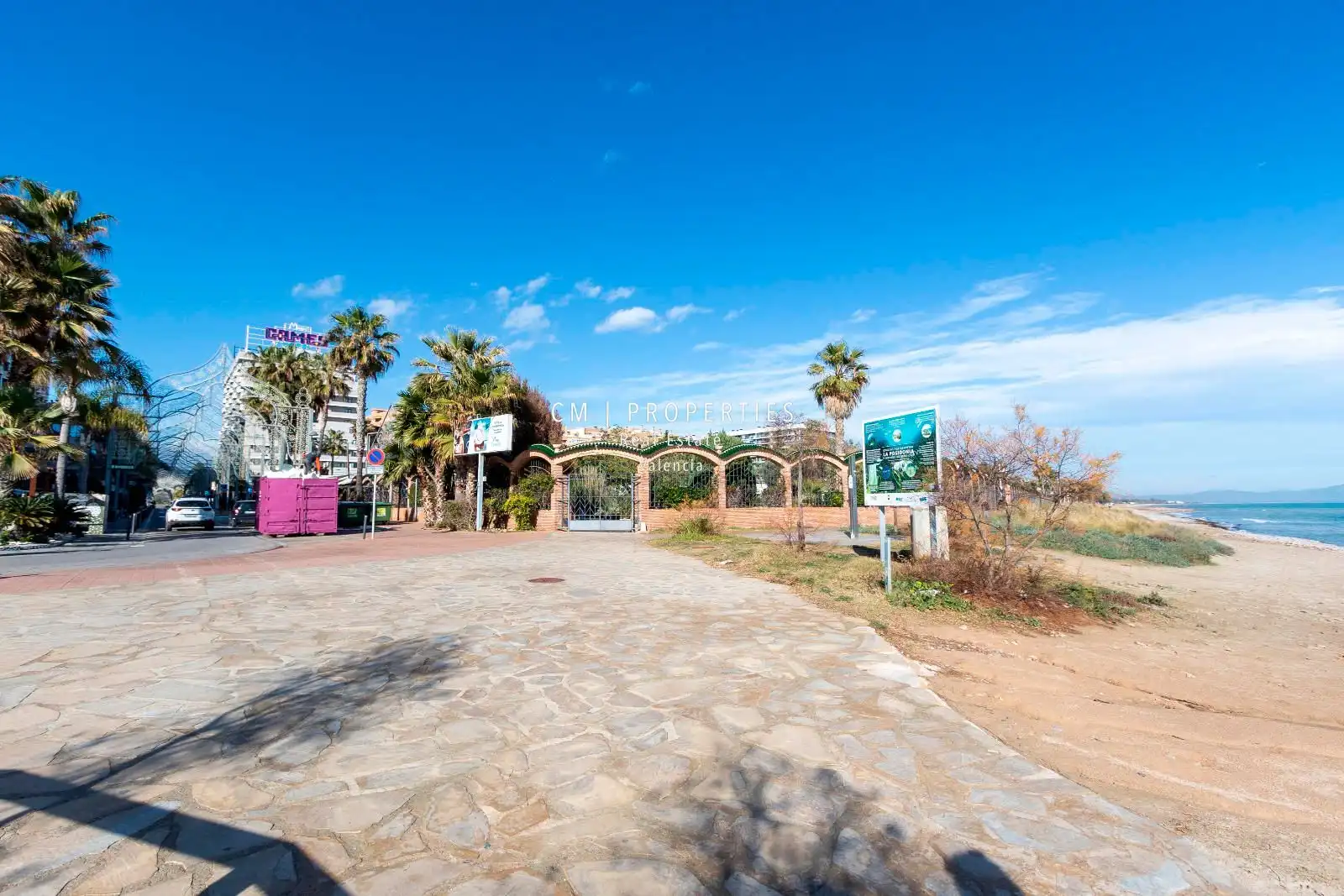 Vista exterior de Pis en venda en Oropesa del Mar / Orpesa amb Aire condicionat, Piscina i Moblat