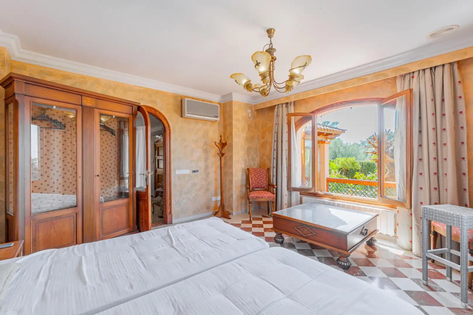 Schlafzimmer von Country house zum Verkauf in  Palma de Mallorca mit Klimaanlage, Privatgarten und Terrasse