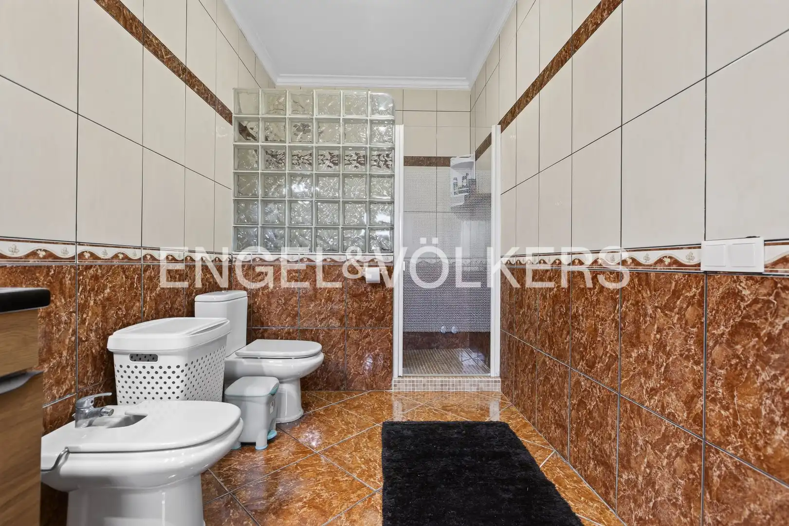 Baño de Casa o chalet en venta en Carmona con Aire acondicionado, Calefacción y Jardín privado