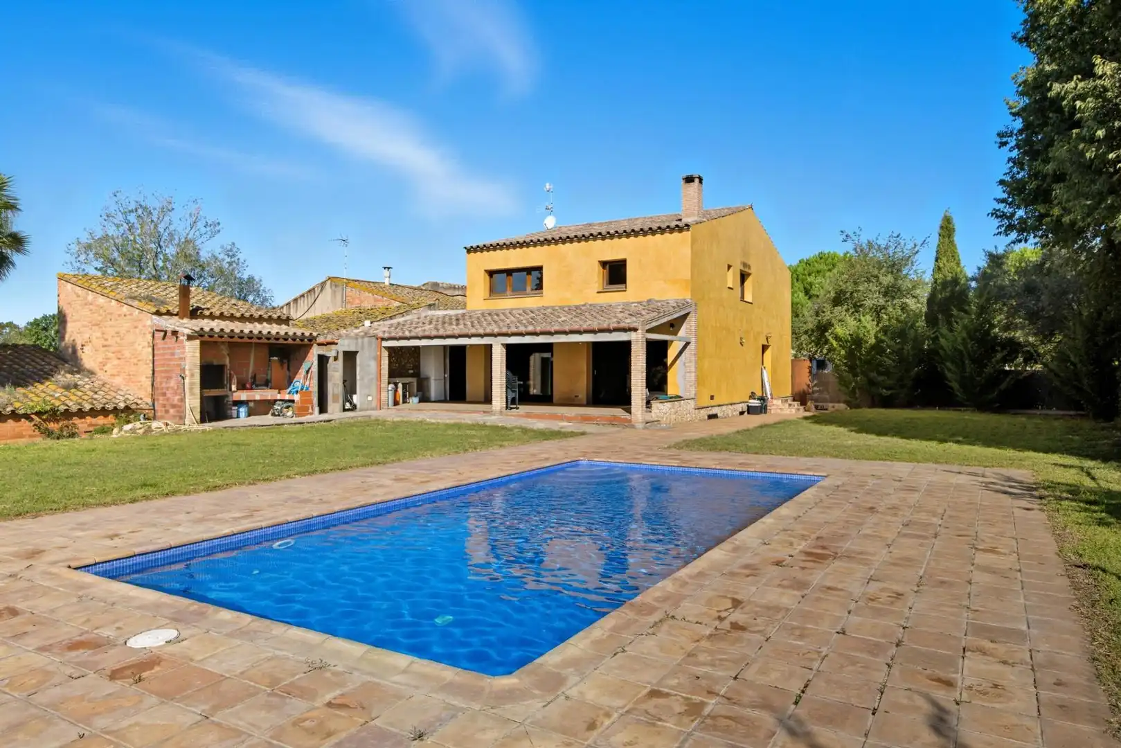 Garden of Country homes for sale in Garrigàs  with Private garden, Terrace and Swimming Pool