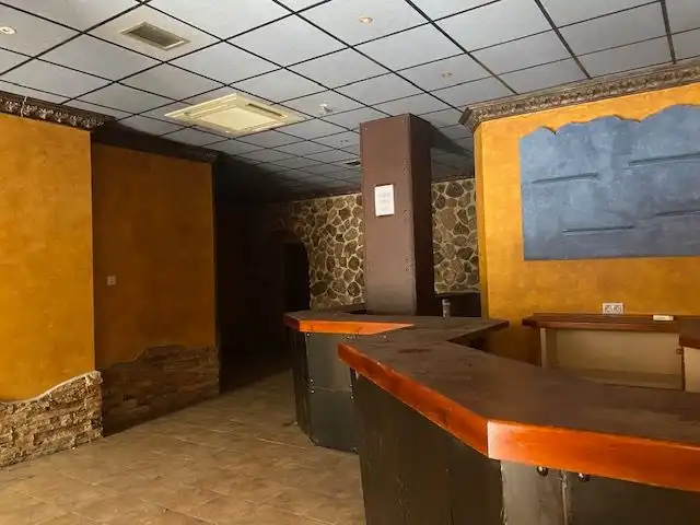 Business premises for sale in Calle Encina, imagen 2